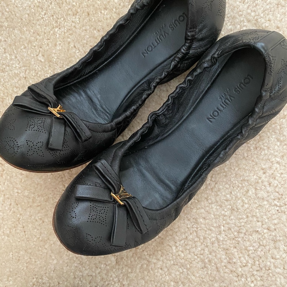 Shoes - Picture 3 of 3